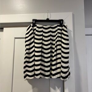 Banana Republic Black and White Zigzag Mini Skirt